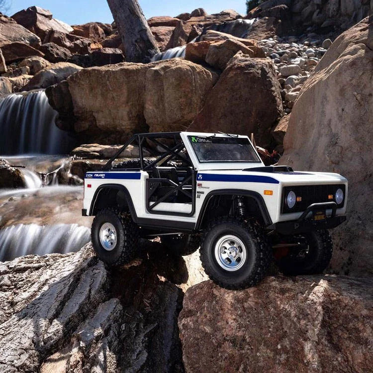 In Stock Axial SCX10 Gen3 RC Remote Control Electric Climbing Car 4WD RTR AXI03014 High Quality Durable For Off-Road Adventure