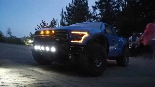2 LED Daytime Running Light Strobe Light Bent At Will for 1/10 RC Crawler Drift Car Traxxas TRX4 Defender Bronco SCX10 RC4WD D90