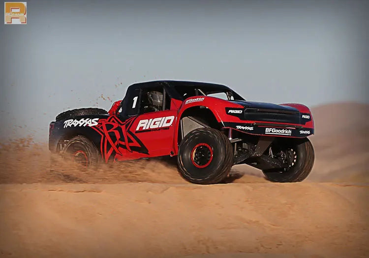 TRAXXAS UDR New RC Car 85086-4 1:7 Scale Brushless Electric Desert Racer with Light Kit, RC Toy Great Gift for Kids and Adults.