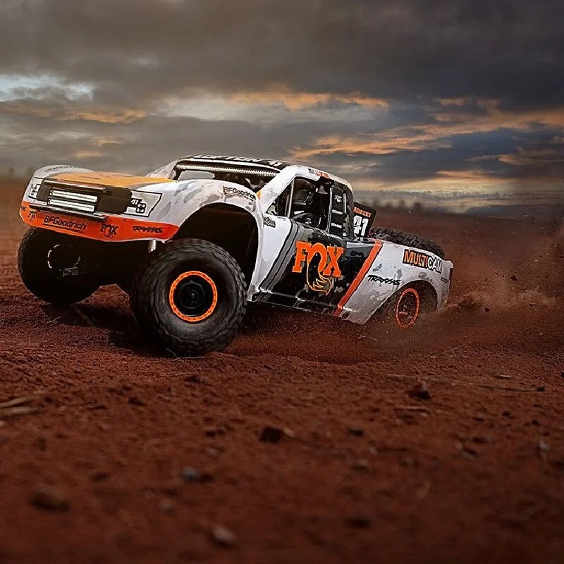 TRAXXAS UDR New RC Car 85086-4 1:7 Scale Brushless Electric Desert Racer with Light Kit, RC Toy Great Gift for Kids and Adults.
