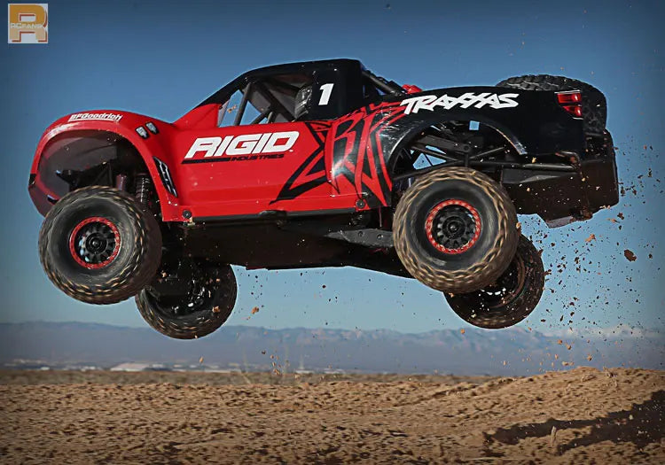 TRAXXAS UDR New RC Car 85086-4 1:7 Scale Brushless Electric Desert Racer with Light Kit, RC Toy Great Gift for Kids and Adults.