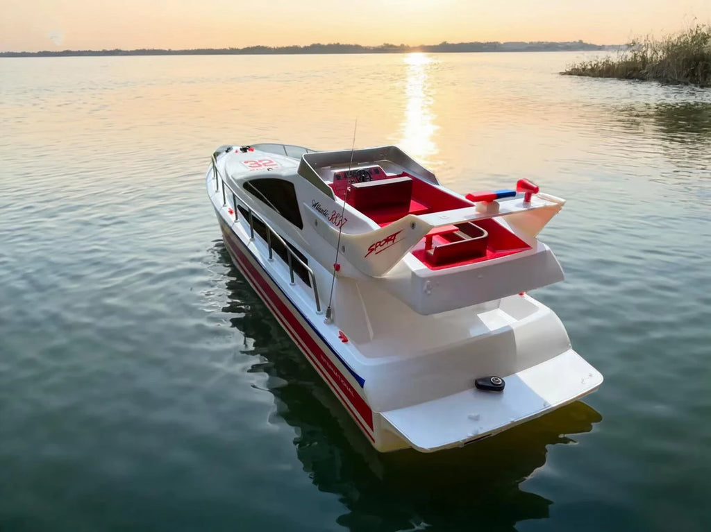 Super large remote control yacht 2.4G remote control ship model driven by two motors 70CM (27.5 inches) large hull outdoor lakes