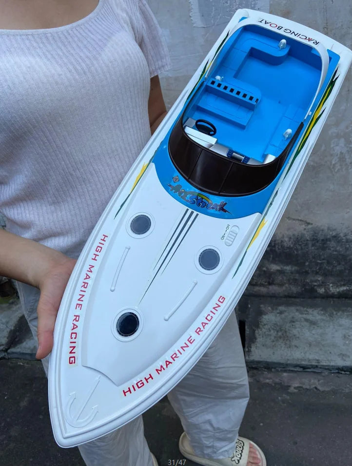 Super large remote control yacht 2.4G remote control ship model driven by two motors 70CM (27.5 inches) large hull outdoor lakes