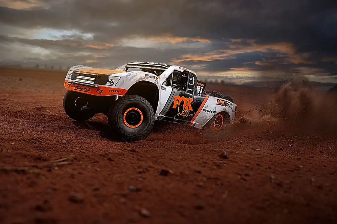 TRAXXAS UDR New RC Car 85086-4 1:7 Scale Brushless Electric Desert Racer with Light Kit, RC Toy Great Gift for Kids and Adults.
